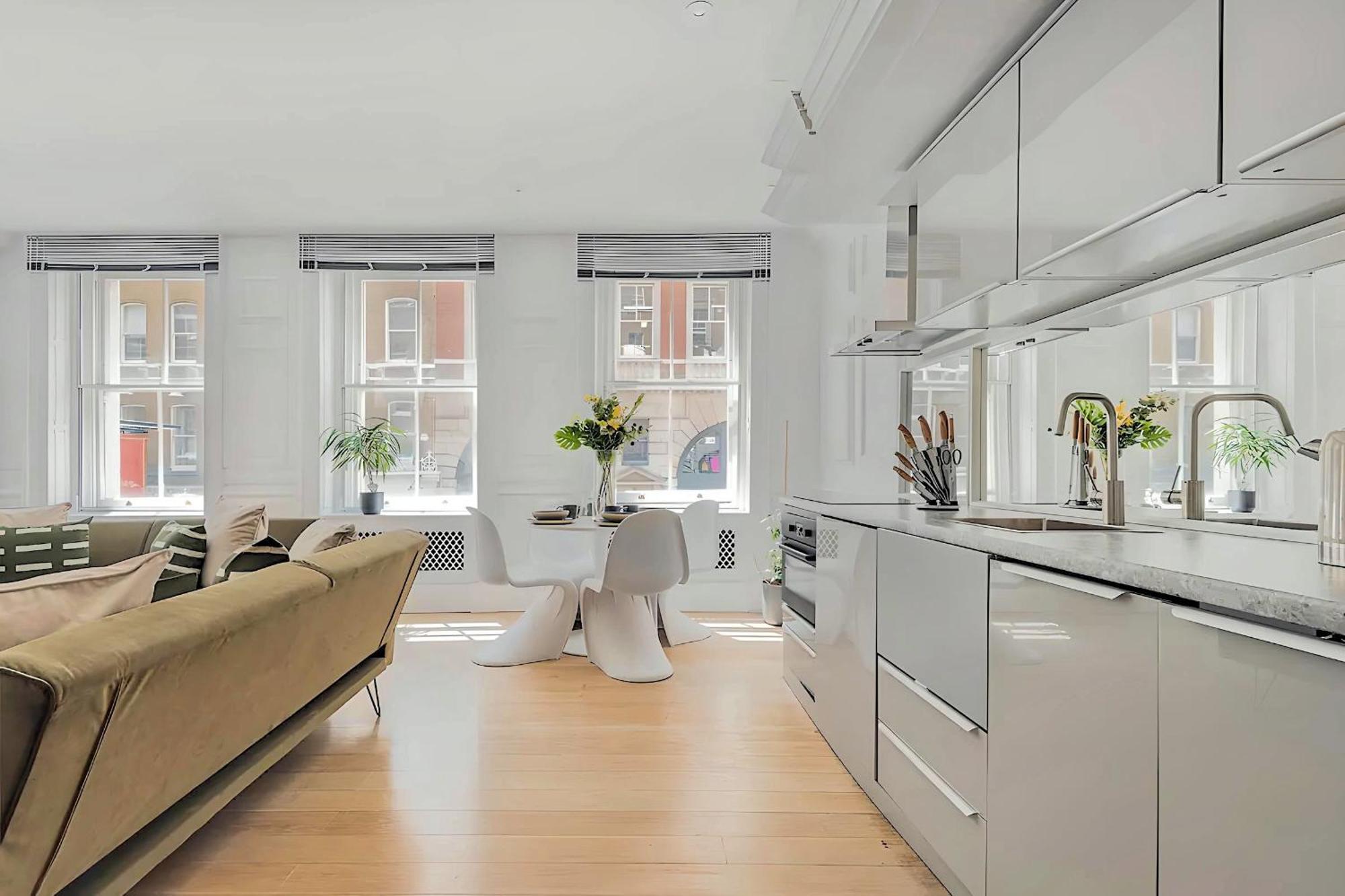 Welcome London - Stay At The Piazza! Ngoại thất bức ảnh