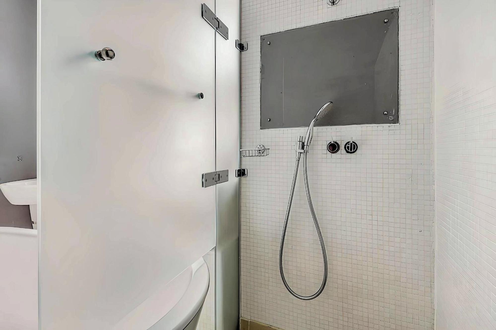 Welcome London - Stay At The Piazza! Ngoại thất bức ảnh